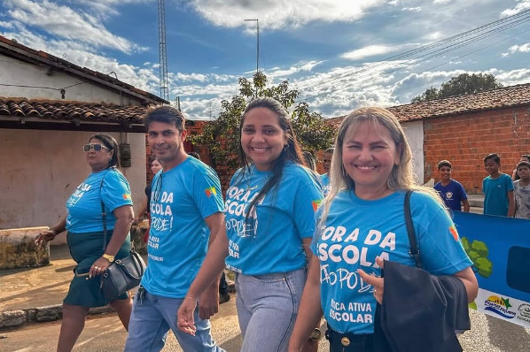 Vereadores participam da caminhada do Dia D da Busca Ativa Escolar em Ribamar Fiquene